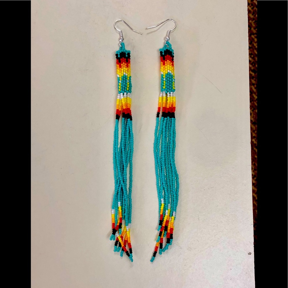SOLD Turquoise Native American style beaded earrings - Picture 1 of 4